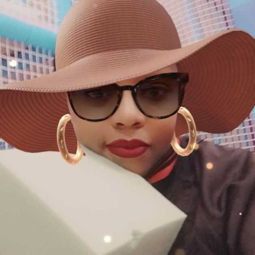 freshia m. profile photo