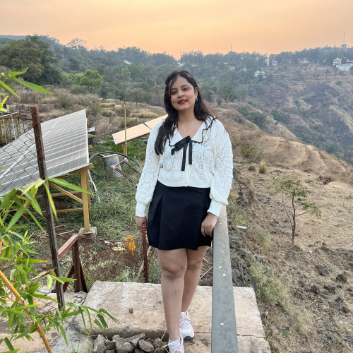 Ayushi M.