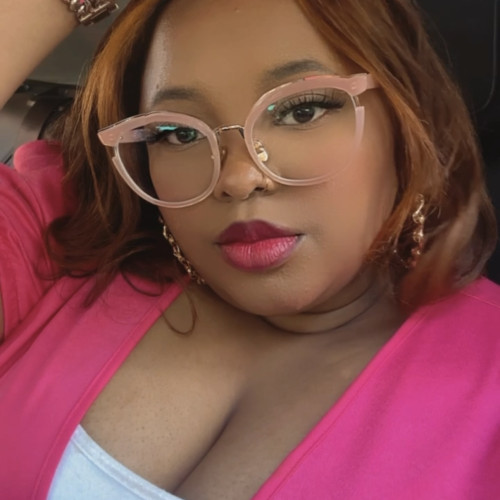Dee Dee L. profile photo