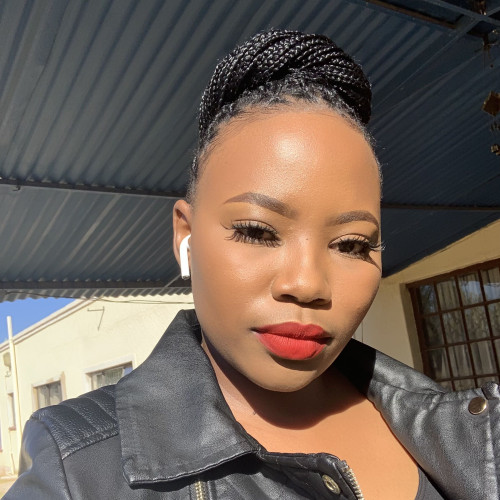Dee T. profile photo