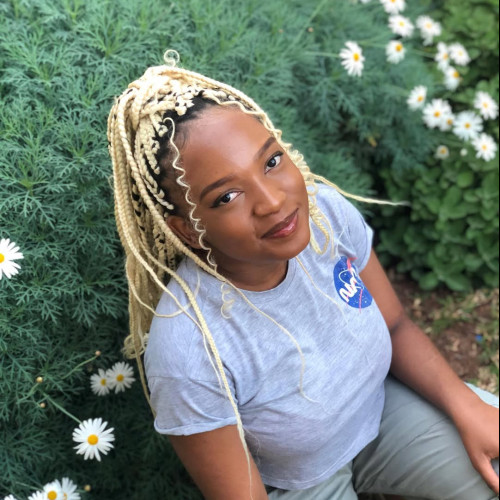 Maxinne M. profile photo