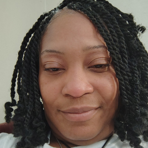 Veronica p. profile photo