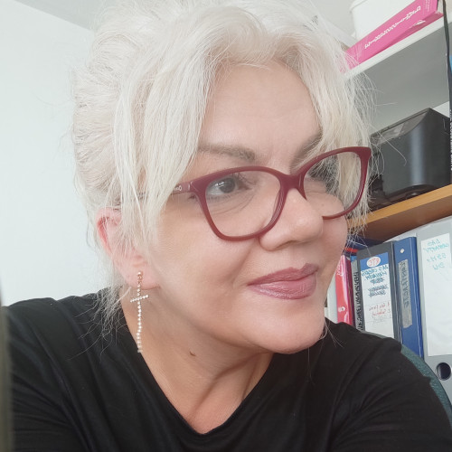 Manuela D. profile photo