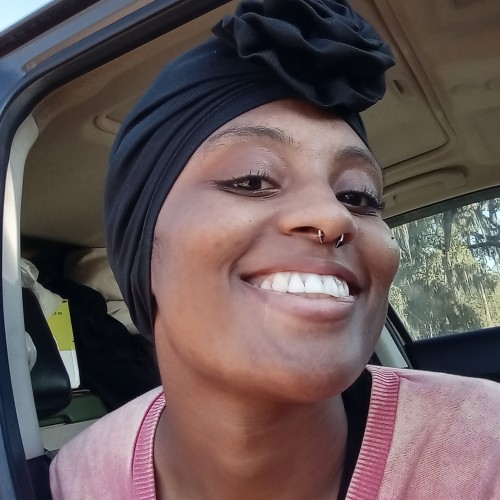 Dee J. profile photo
