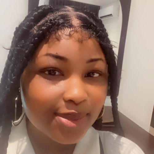 Esther O. profile photo