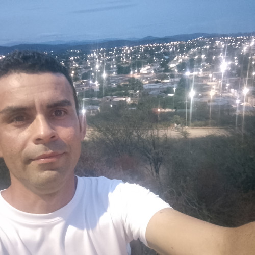 Carlos  V. profile photo