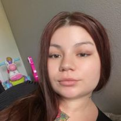 Ellarie K. profile photo