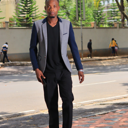 simon l. profile photo