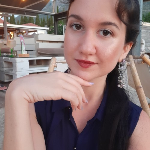 Dalila B.