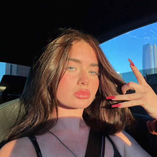 Mariangel R.