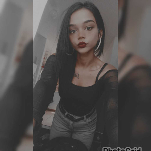 Mia J. profile photo