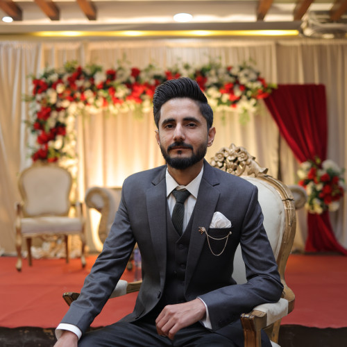 khubaib e.