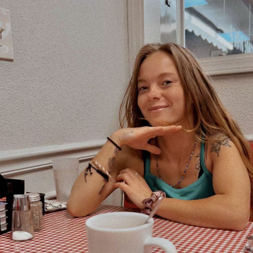 cande c. profile photo
