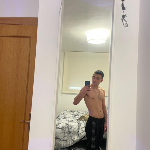 izan D. profile photo