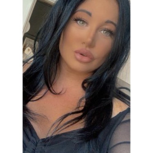 Ella R. profile photo