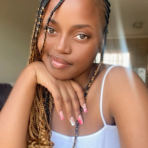 Momo L. profile photo