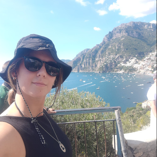 Lara S. profile photo