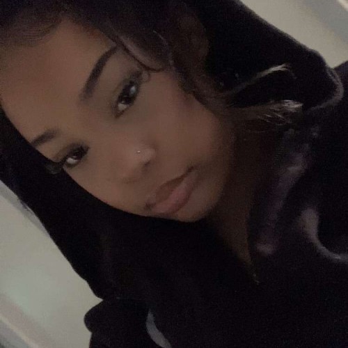 Tia V. profile photo