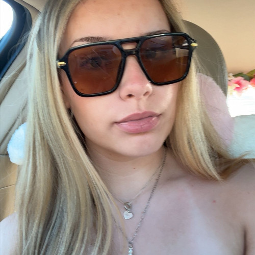 Violet M. profile photo