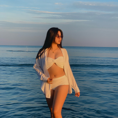 Eya D.