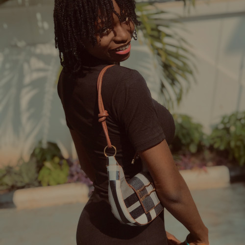Favour  L. profile photo