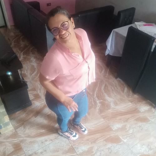 Anggie  F.