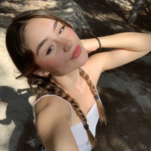 Claudia N.