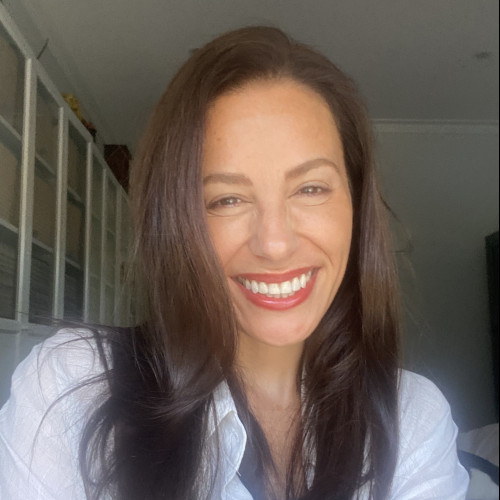 amparo l. profile photo