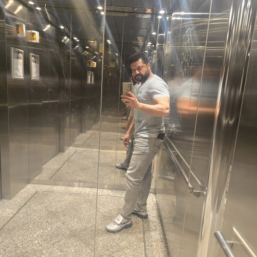 Suri K. profile photo