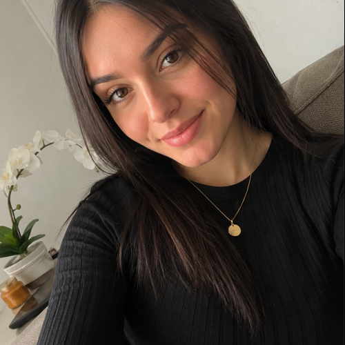Salma  F. profile photo