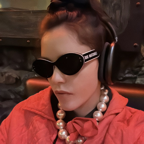 Elisa C. profile photo