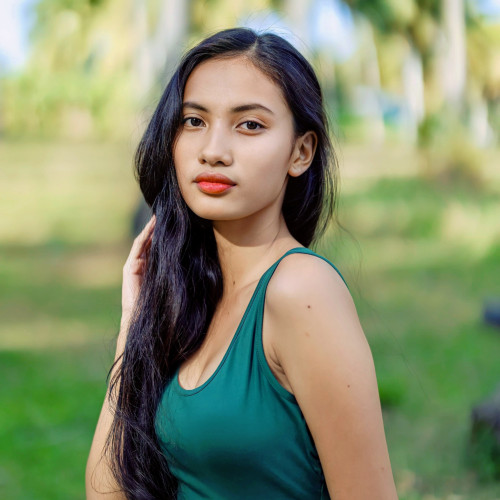 Khiana M. profile photo