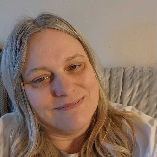 Carrie J. profile photo