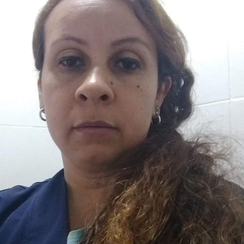 Sandra  R.