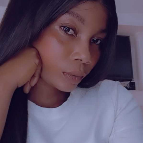 lizzy l. profile photo