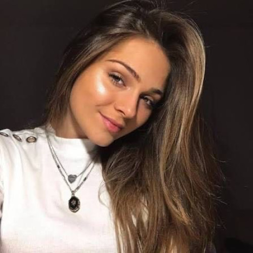 layla r. profile photo