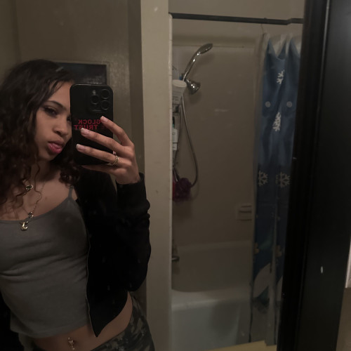 Joslyn w. profile photo