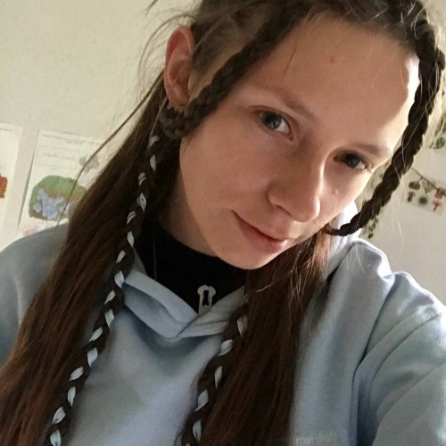 Yolandi  G.