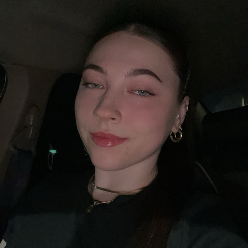 Grace  M. profile photo
