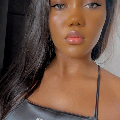 Eve b. profile photo