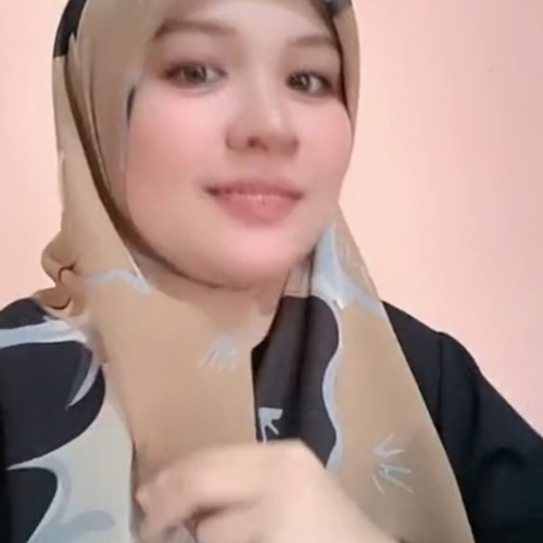 Aya G.