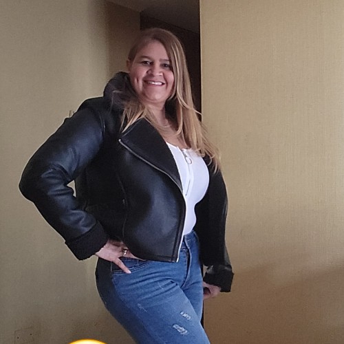 Maribel D.