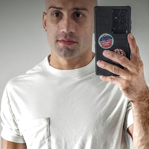 Alejandro V.