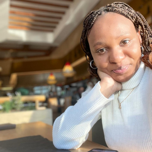 Lihle M.