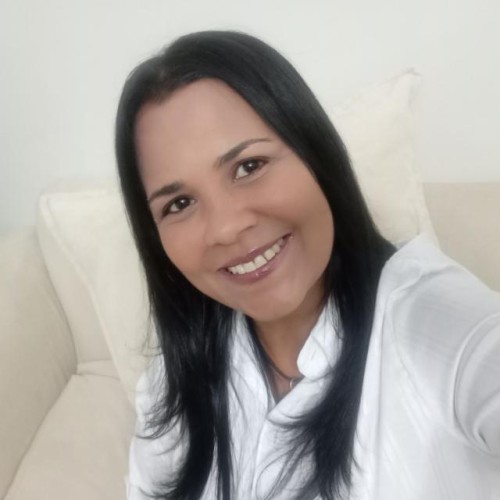 Thais P. profile photo