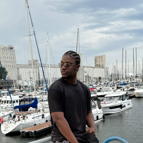Junior T. profile photo