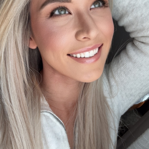 Bobbi W. profile photo