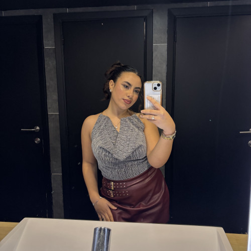 Rayyyni D. profile photo