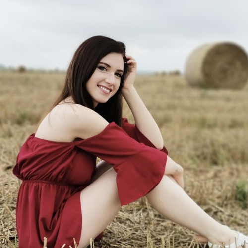 Angelina  R.