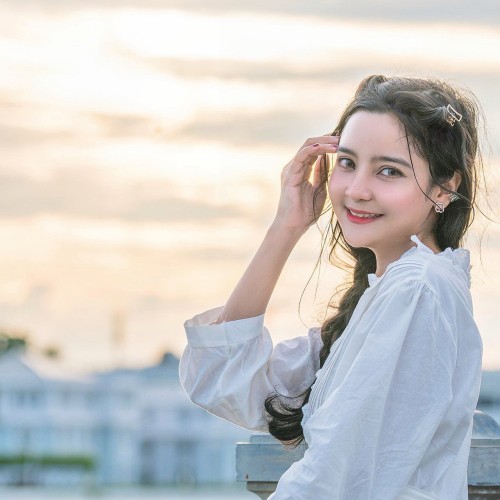 Chaninya D.